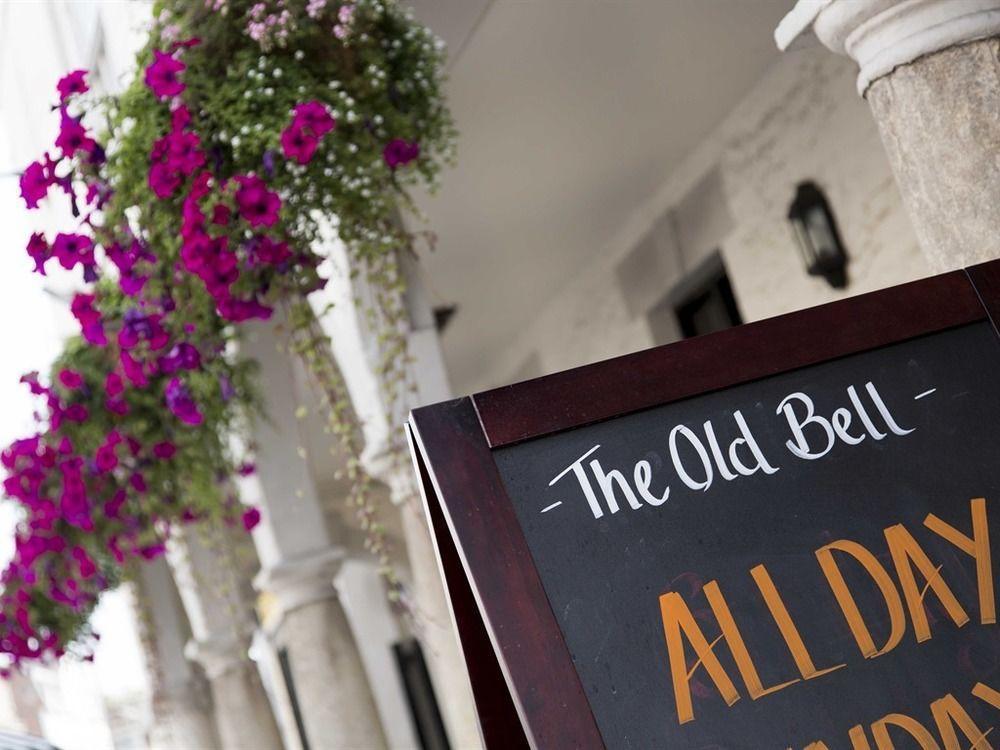 Отель The Old Bell - Уорминстер Экстерьер фото